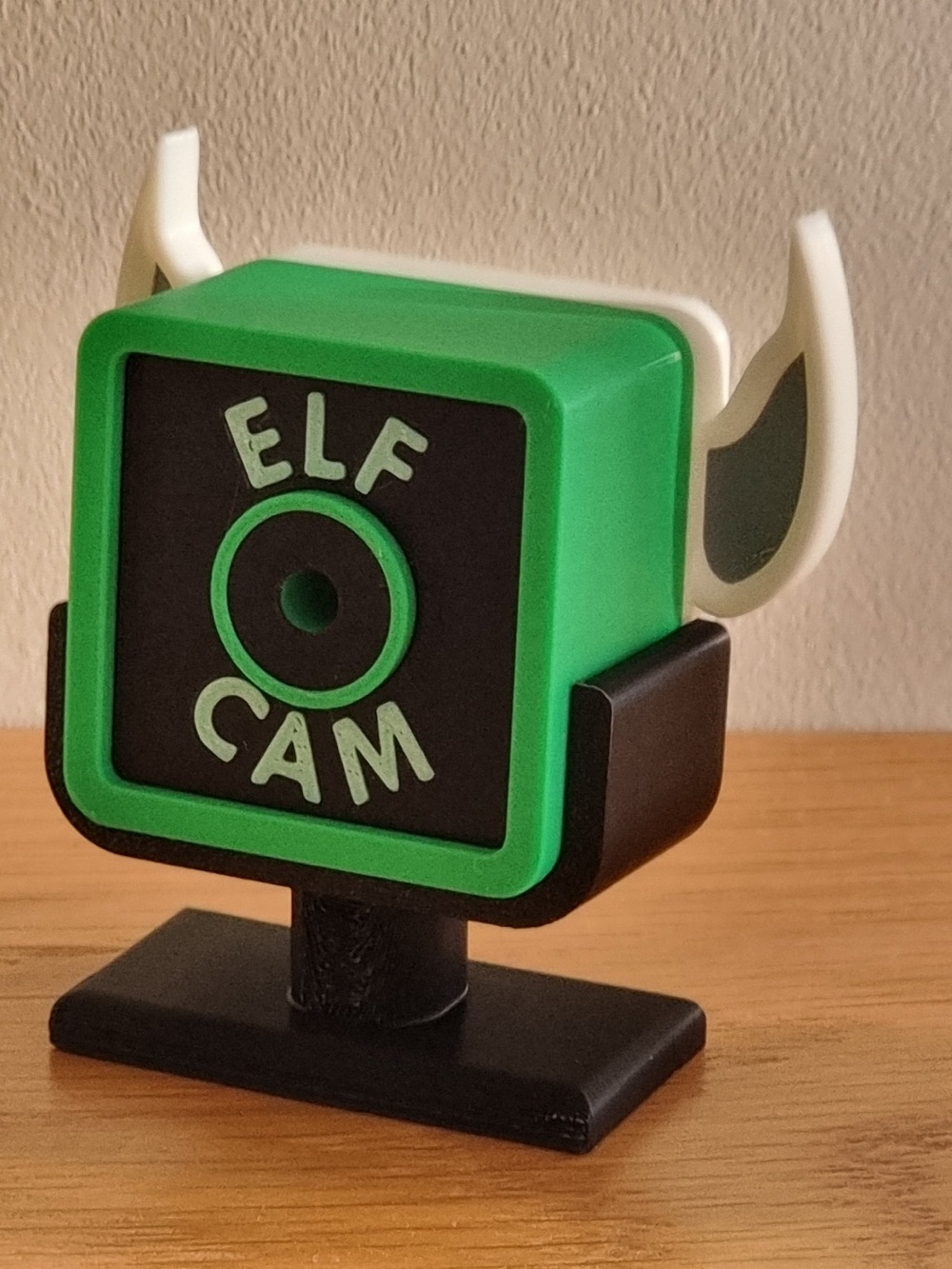 Green Elf Cam Desktop Camera Accessory
